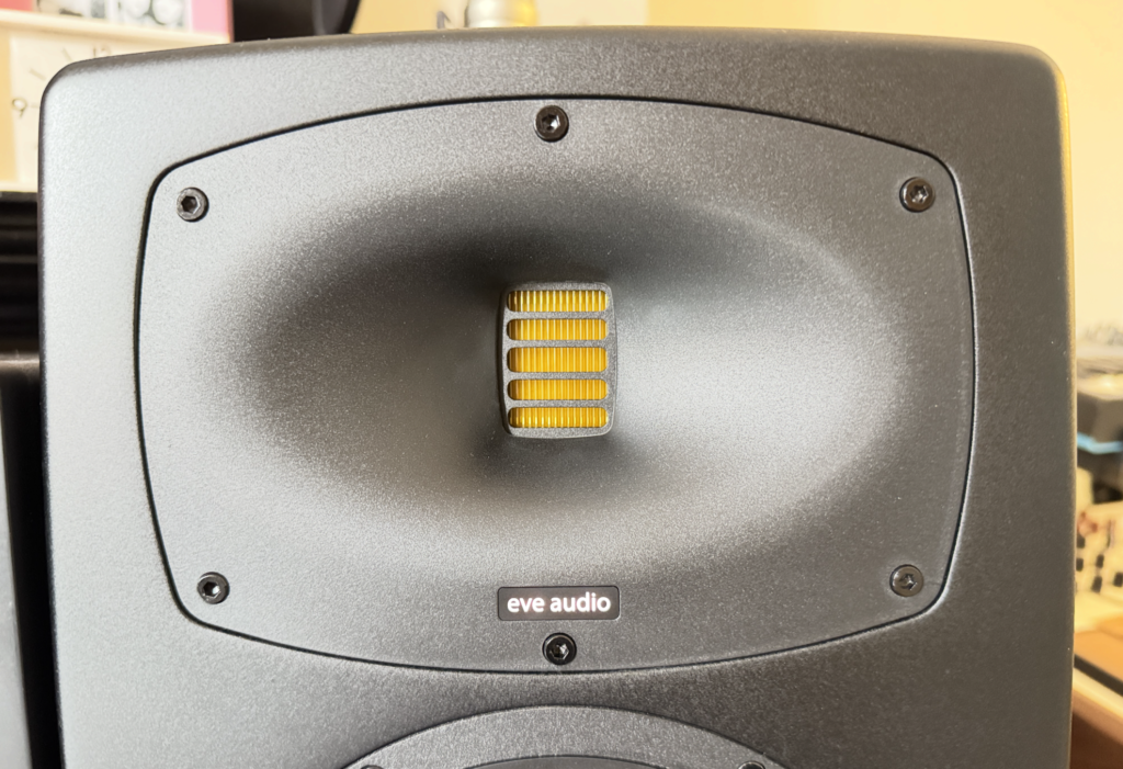 EVE Audio EXO 27 Waveguide